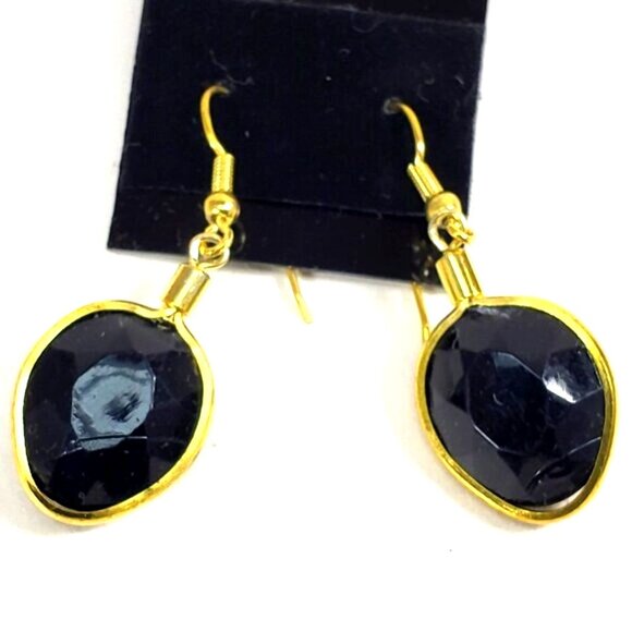 Elegant Black Gem 1.5" Drop Earrings – Gold Tone Oval Dangle Lightweight Jewelry - Picture 3 of 8